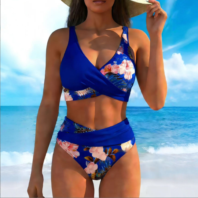 Jolina| Figurformender Bikini mit Blütenmuster und Bauchkontrolle
