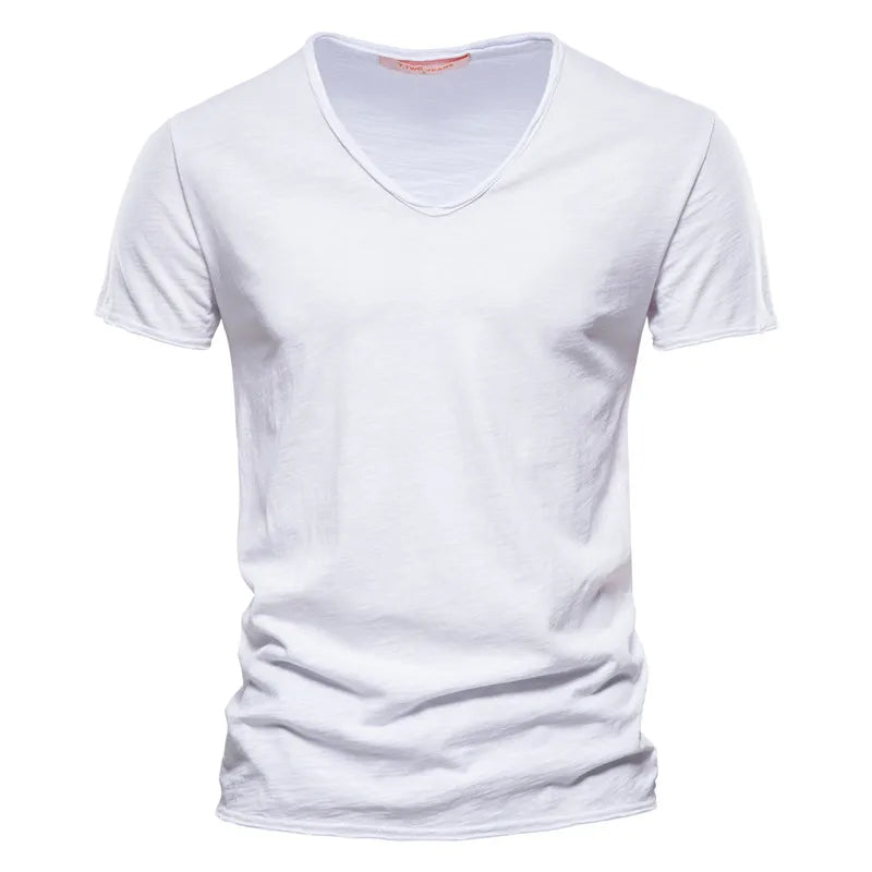 Anton | Lässiges Herren-T-Shirt mit V-Ausschnitt in Slub-Optik | 2 für 1