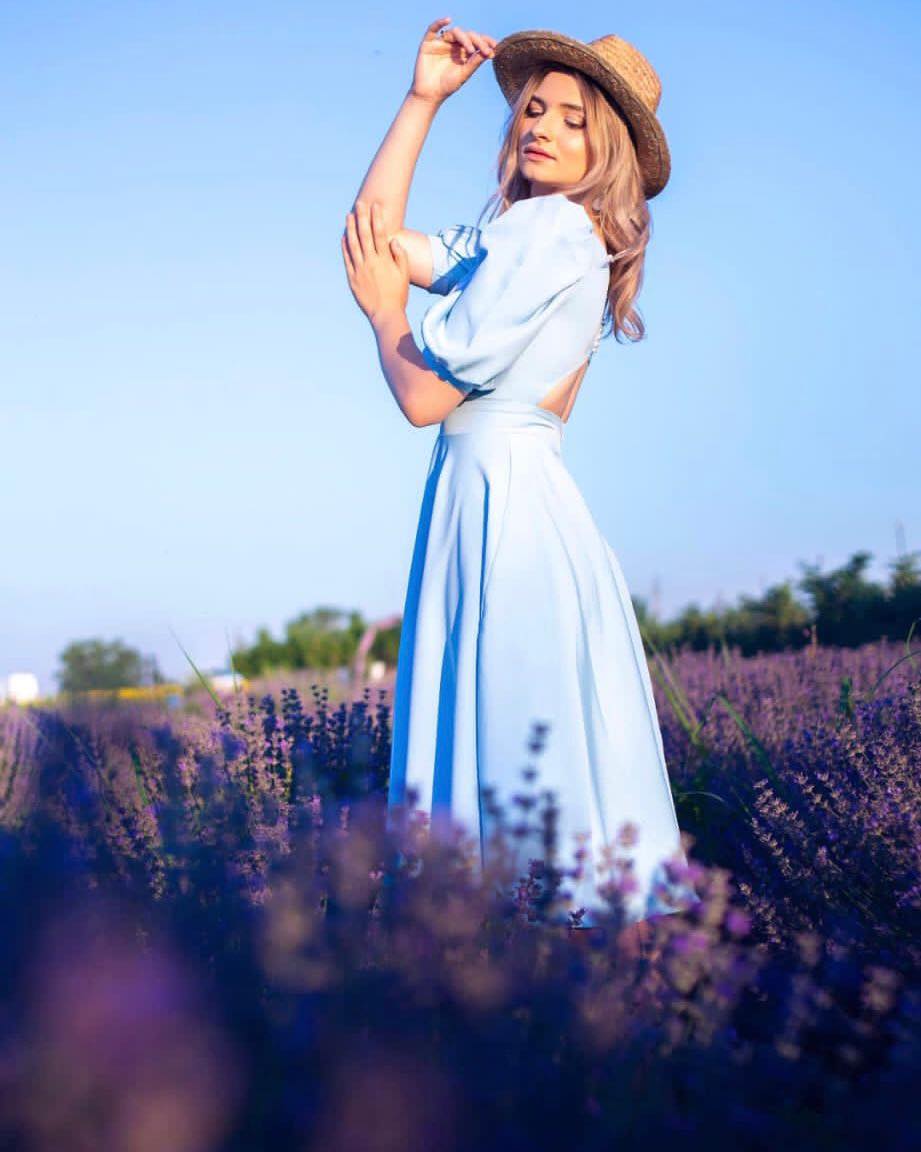 Valentina | Elegantes Midikleid mit Puffärmeln und ausgestelltem Rock