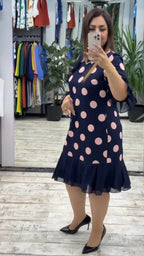 Casiva™ | Retro-Kleid mit Plisseerock und ausgestellten Ärmeln