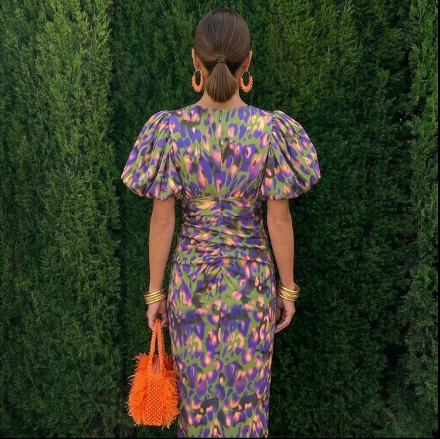 Fenja | Farbenfrohes Kleid mit plissierten Ärmeln